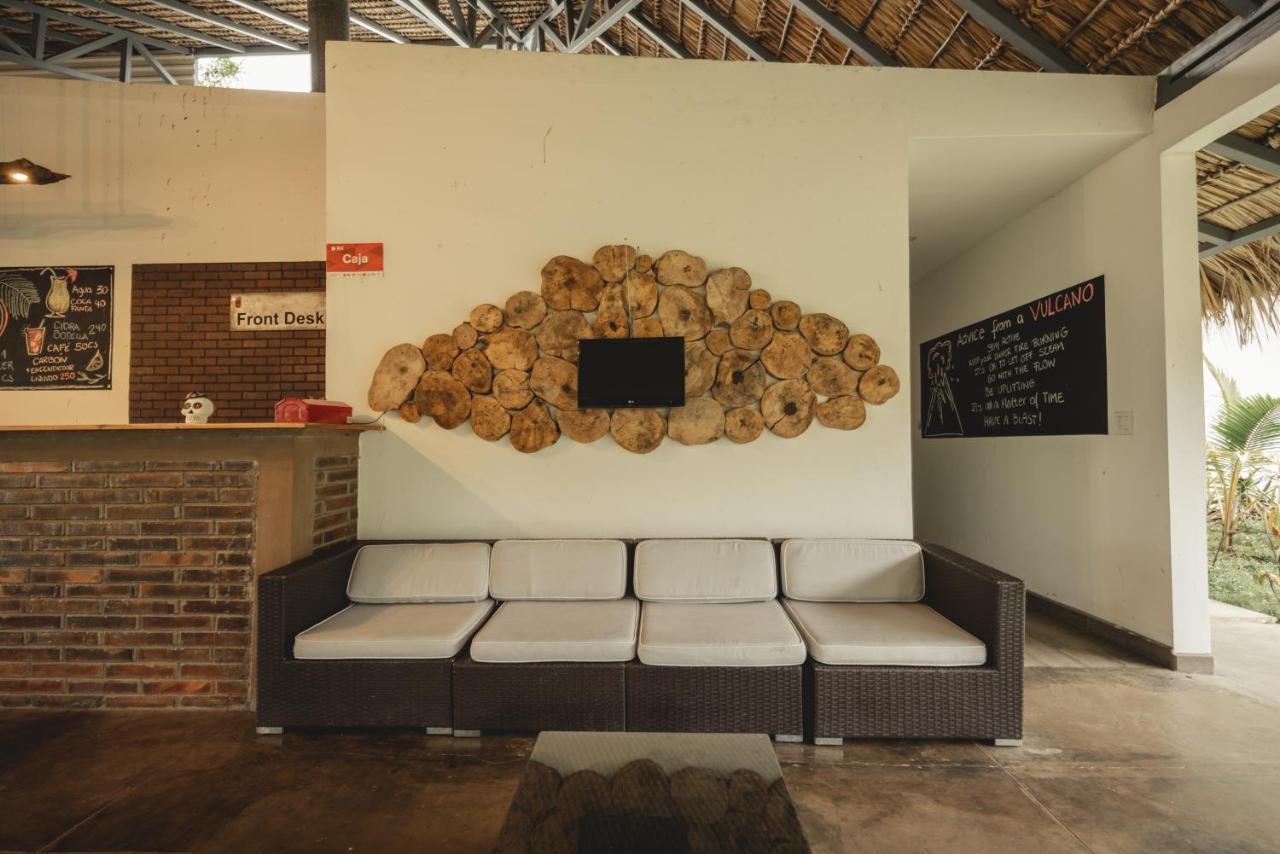 Calalas Lodge Nindiri Exterior photo